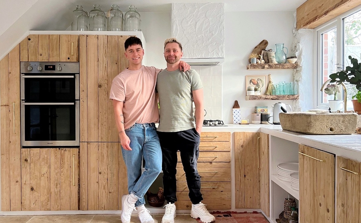 Advice for couples’ house hunting – Planning, Paint & Passion with Peter and Damian